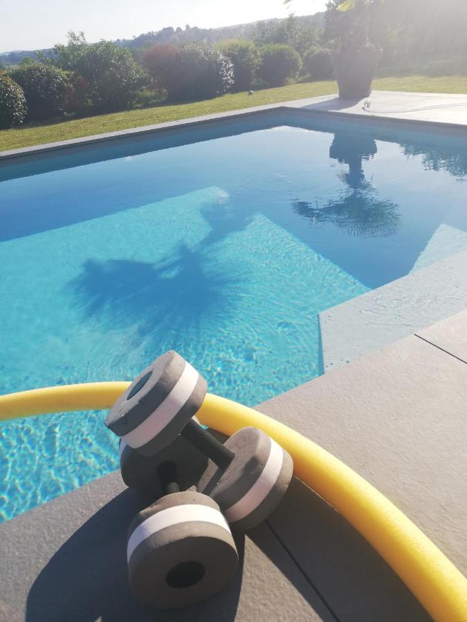 Séjour chez l'habitant Calme Avec Piscine Cavagnac