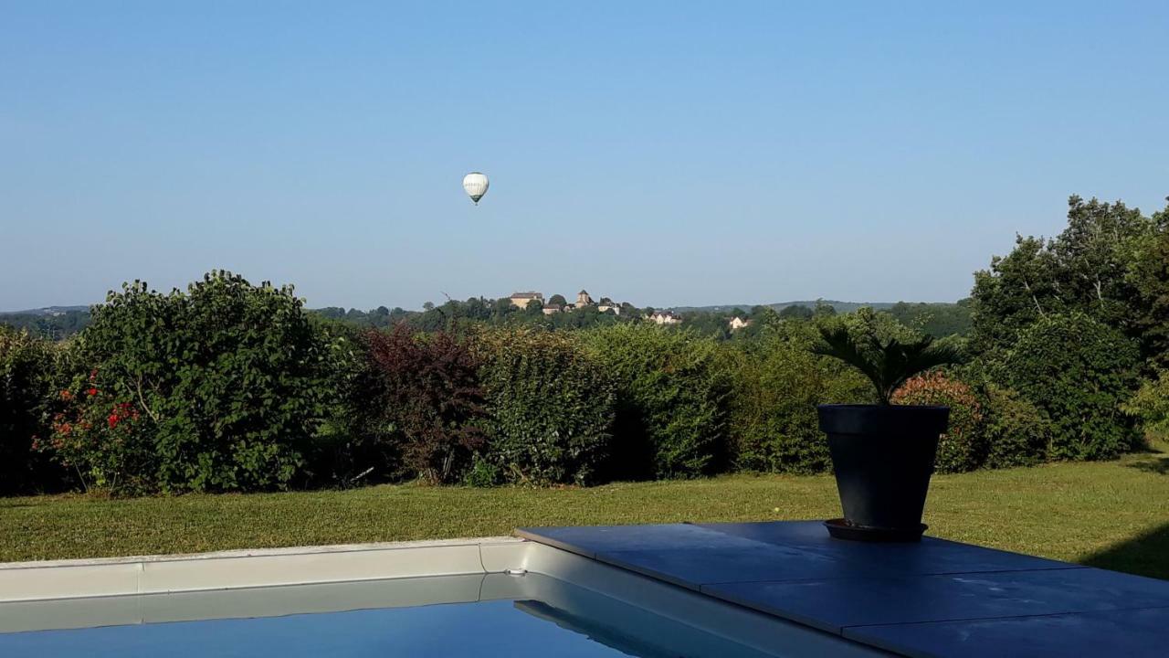 Calme Avec Piscine Séjour chez l'habitant Cavagnac