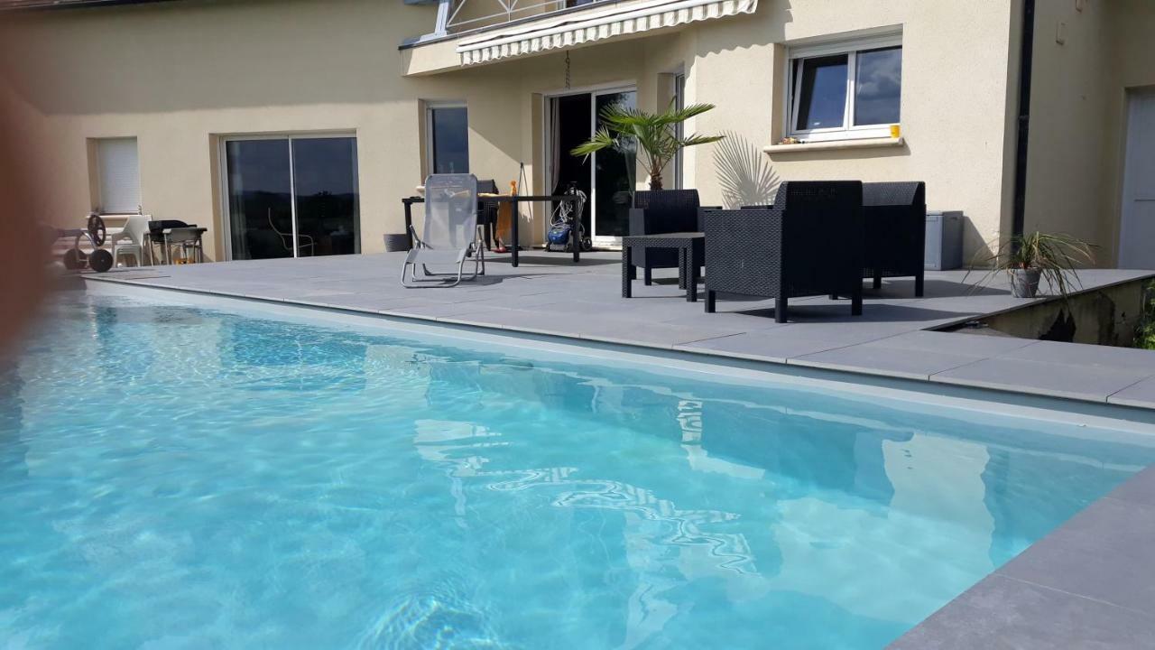 Calme Avec Piscine Séjour chez l'habitant Cavagnac